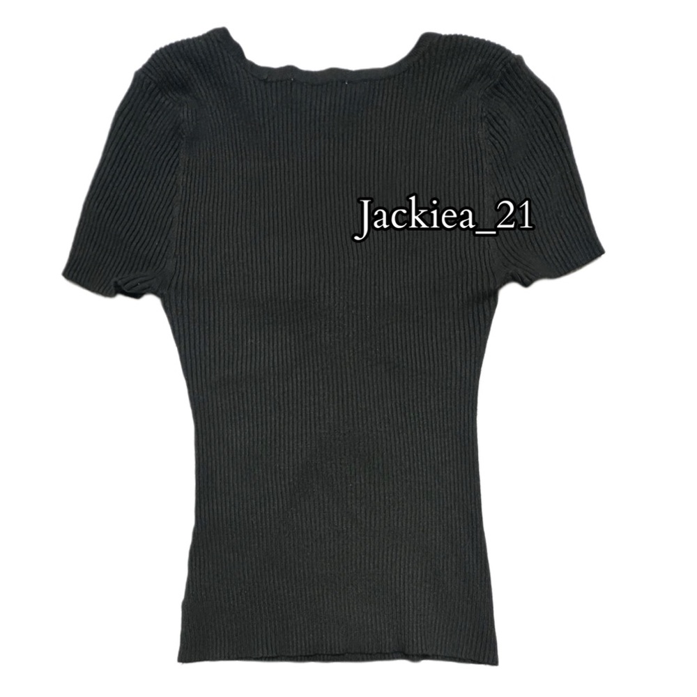 Black Ribbed V-Neck Top - Picture 7 of 7